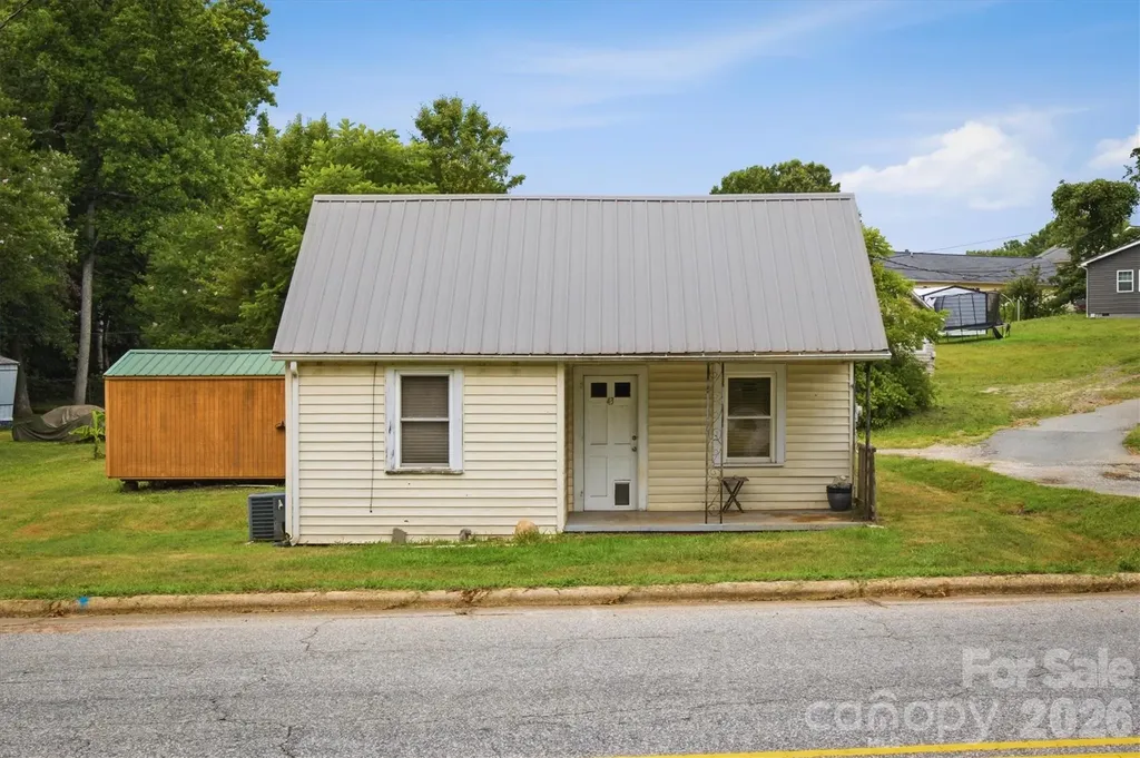 43 N Highland Avenue Granite Falls NC 28630