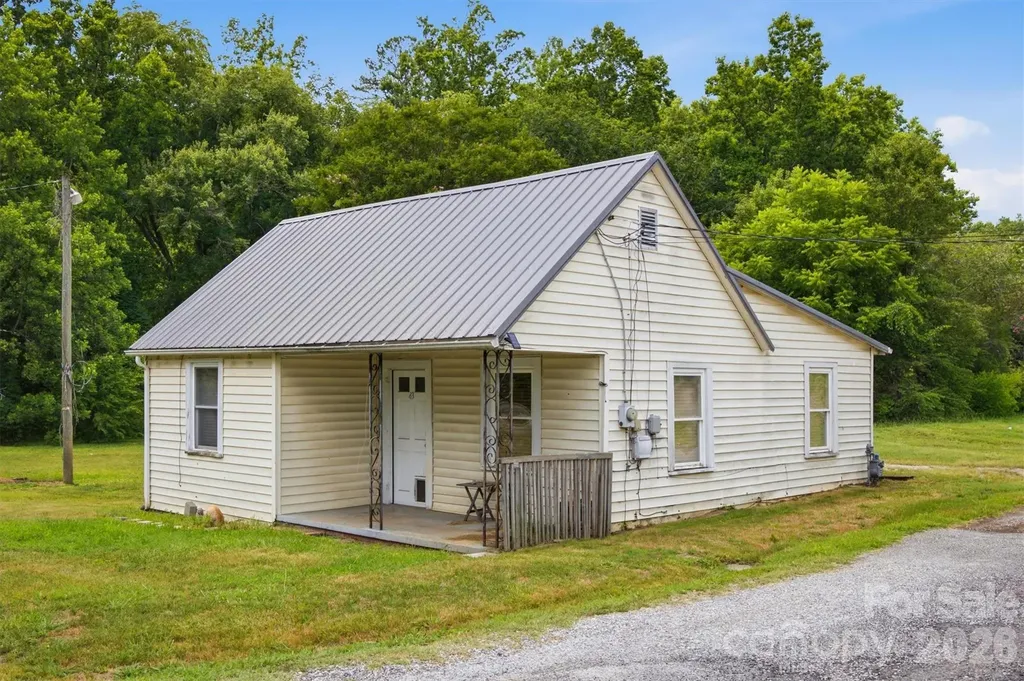 43 N Highland Avenue Granite Falls NC 28630