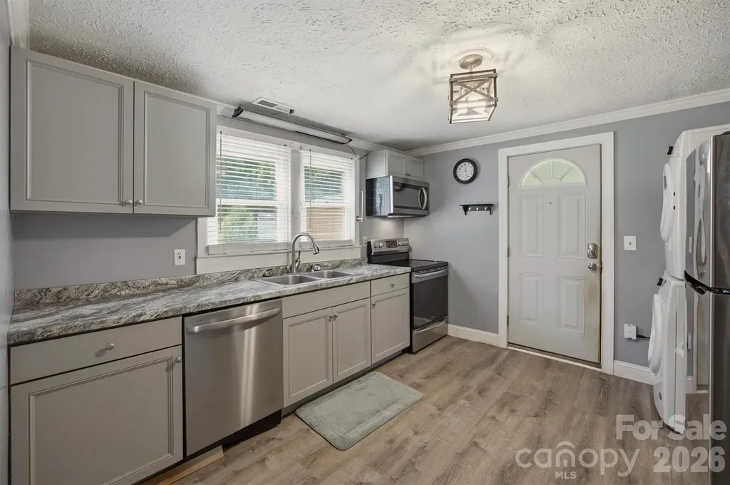 43 N Highland Avenue Granite Falls NC 28630