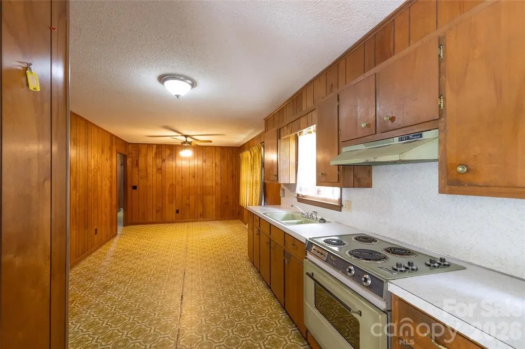 2209 Woodhurst Lane Albemarle NC 28001