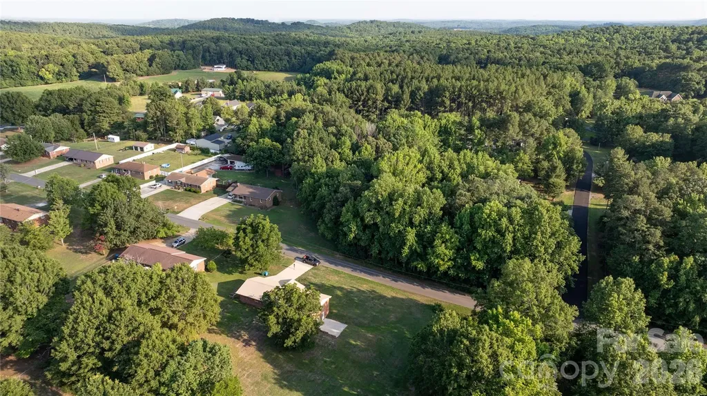 2209 Woodhurst Lane Albemarle NC 28001