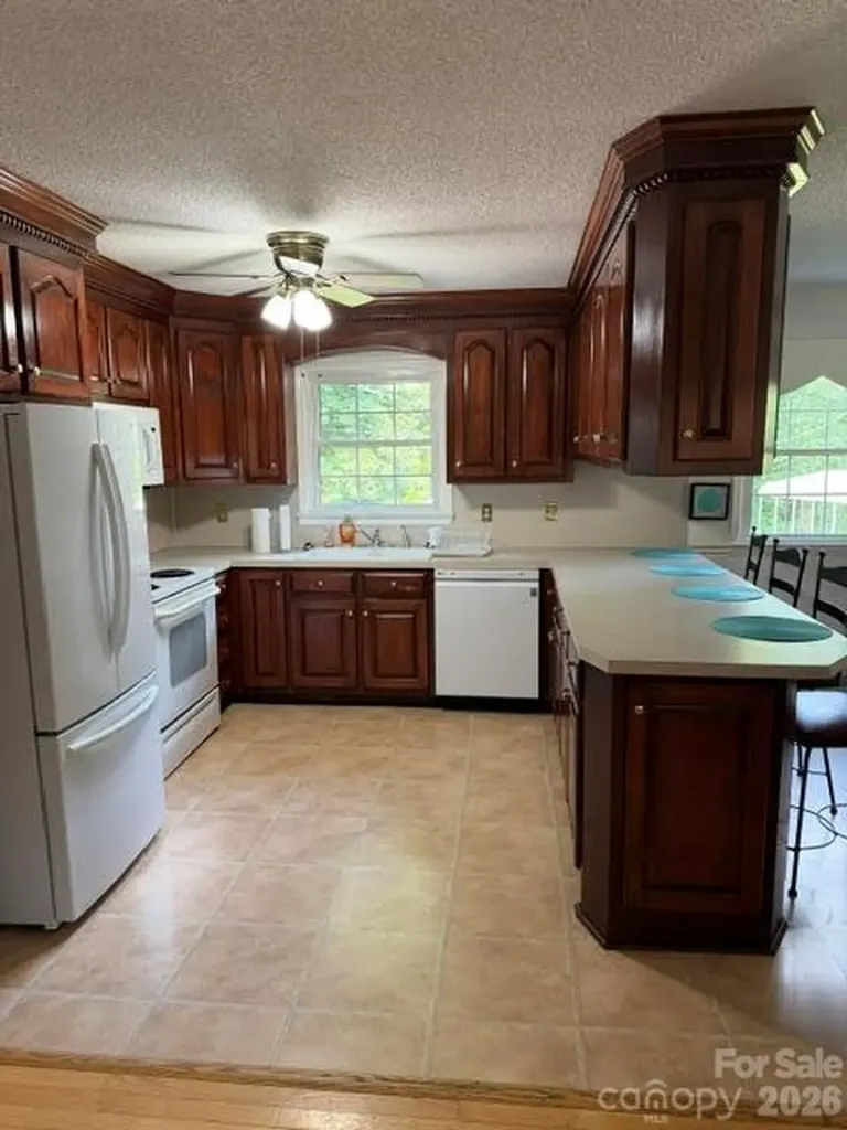 5934 St Peters Church Road Conover NC 28613
