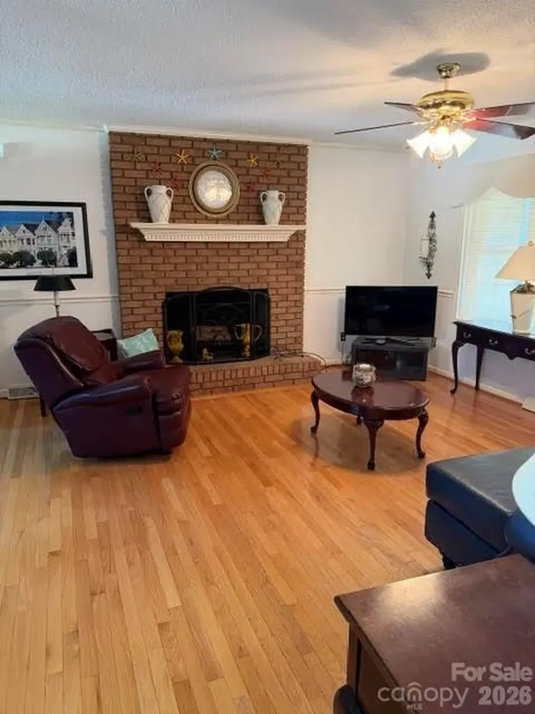5934 St Peters Church Road Conover NC 28613