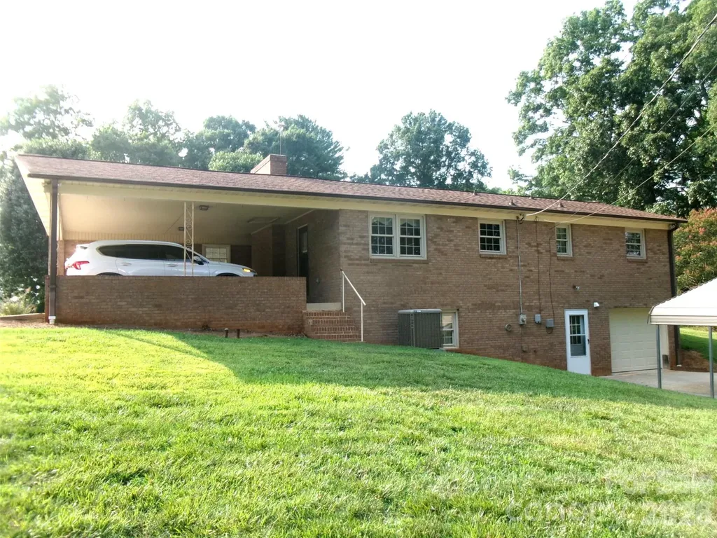 5934 St Peters Church Road Conover NC 28613