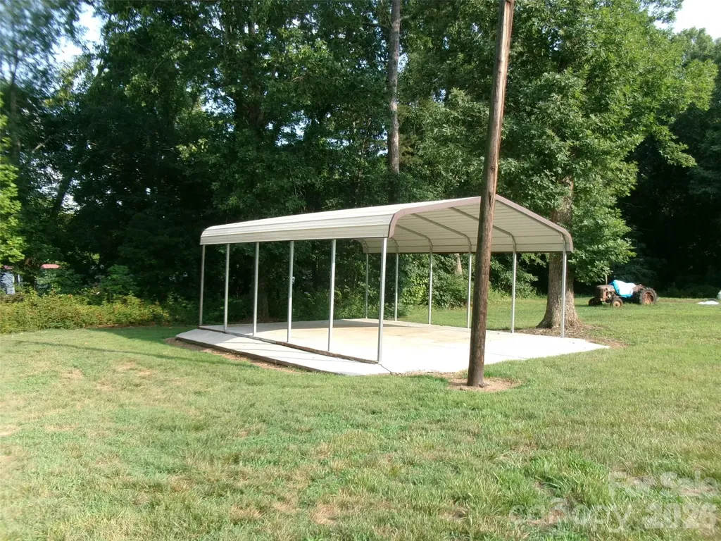5934 St Peters Church Road Conover NC 28613
