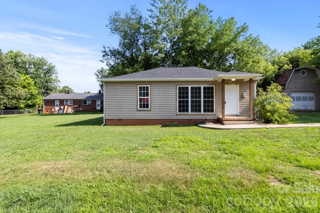 2224 Catawba Heights Lincolnton NC 28092