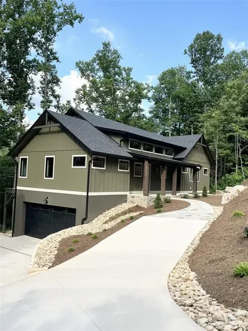 93 Village Pointe Lane Asheville NC 28803