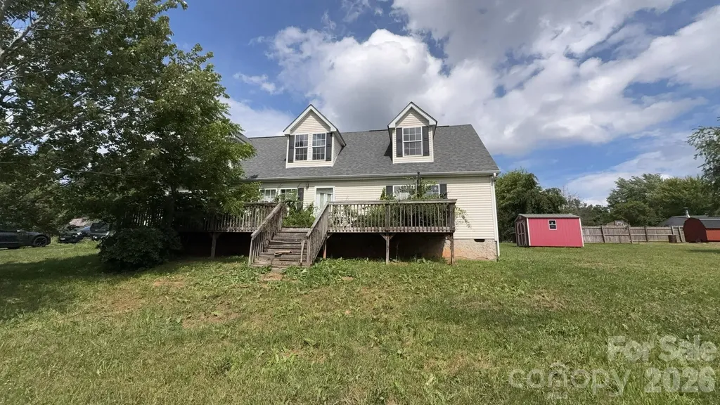 19 Honey Skipper Lane Candler NC 28715
