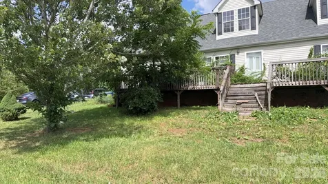 19 Honey Skipper Lane Candler NC 28715