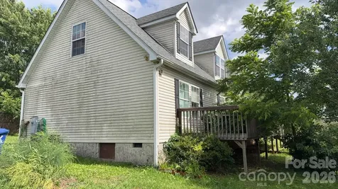 19 Honey Skipper Lane Candler NC 28715