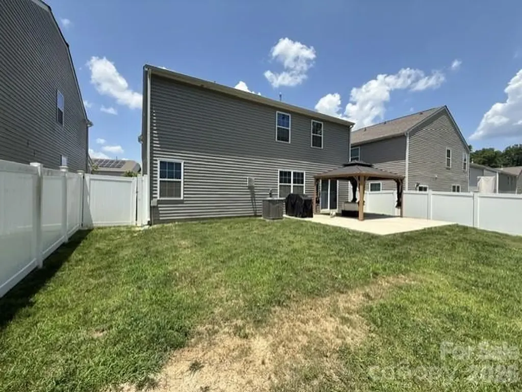 5120 Briscoe Drive Charlotte NC 28214