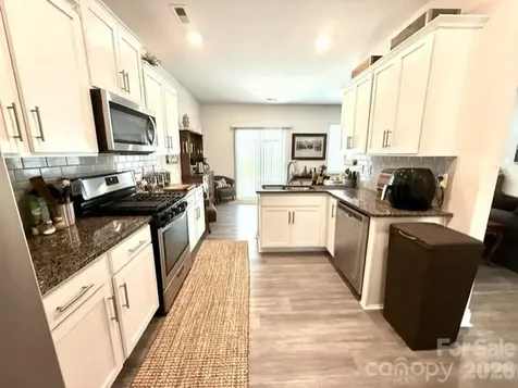 5120 Briscoe Drive Charlotte NC 28214