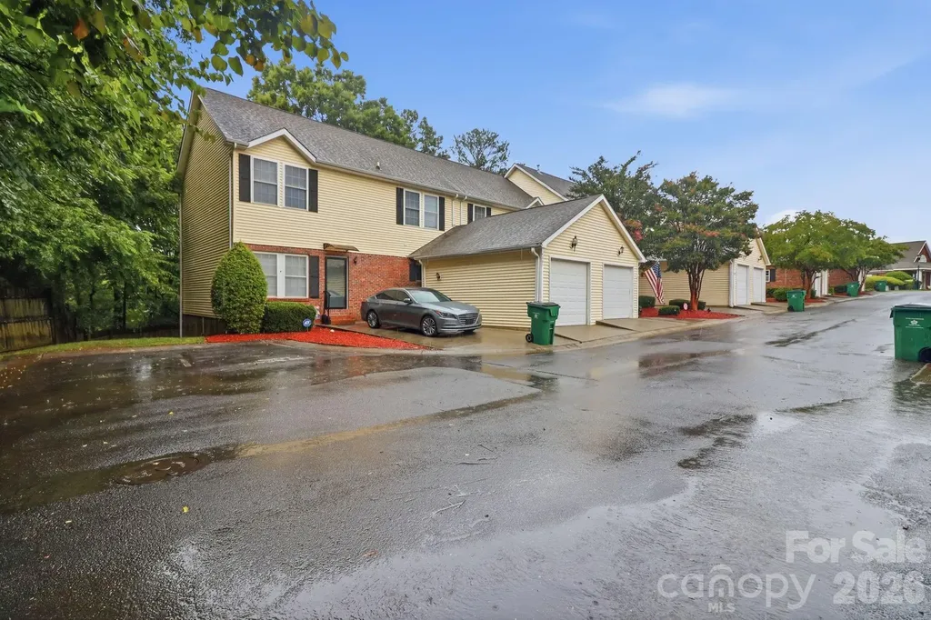4311 Laurel Hill Lane Charlotte NC 28217