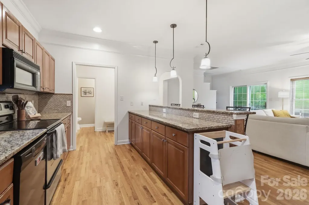 4311 Laurel Hill Lane Charlotte NC 28217