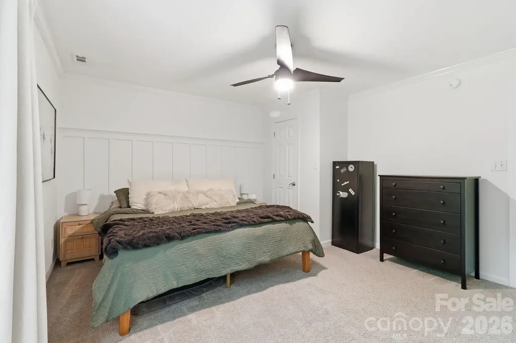 4311 Laurel Hill Lane Charlotte NC 28217