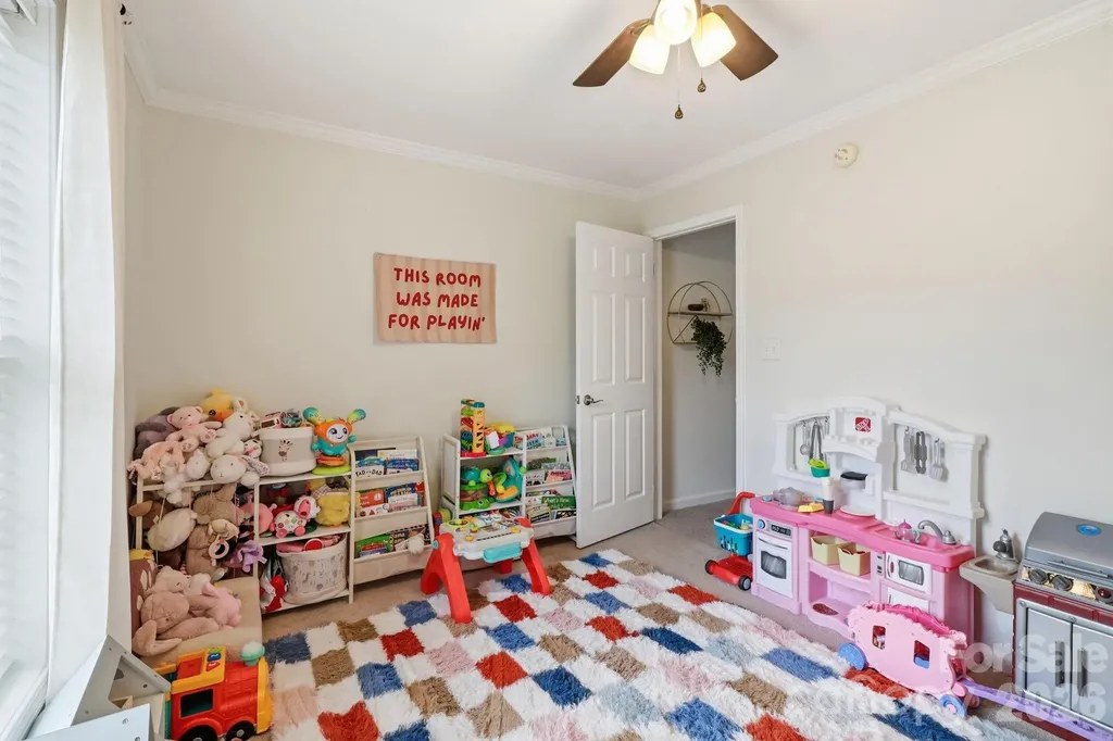 4311 Laurel Hill Lane Charlotte NC 28217