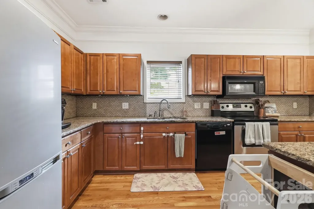 4311 Laurel Hill Lane Charlotte NC 28217