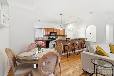 4311 Laurel Hill Lane Charlotte NC 28217