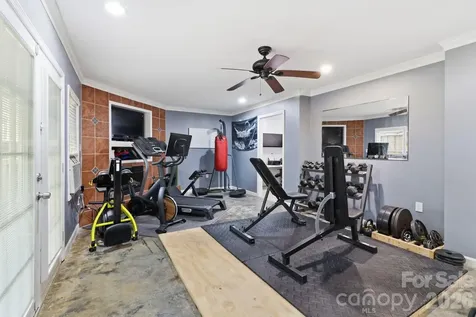 4311 Laurel Hill Lane Charlotte NC 28217