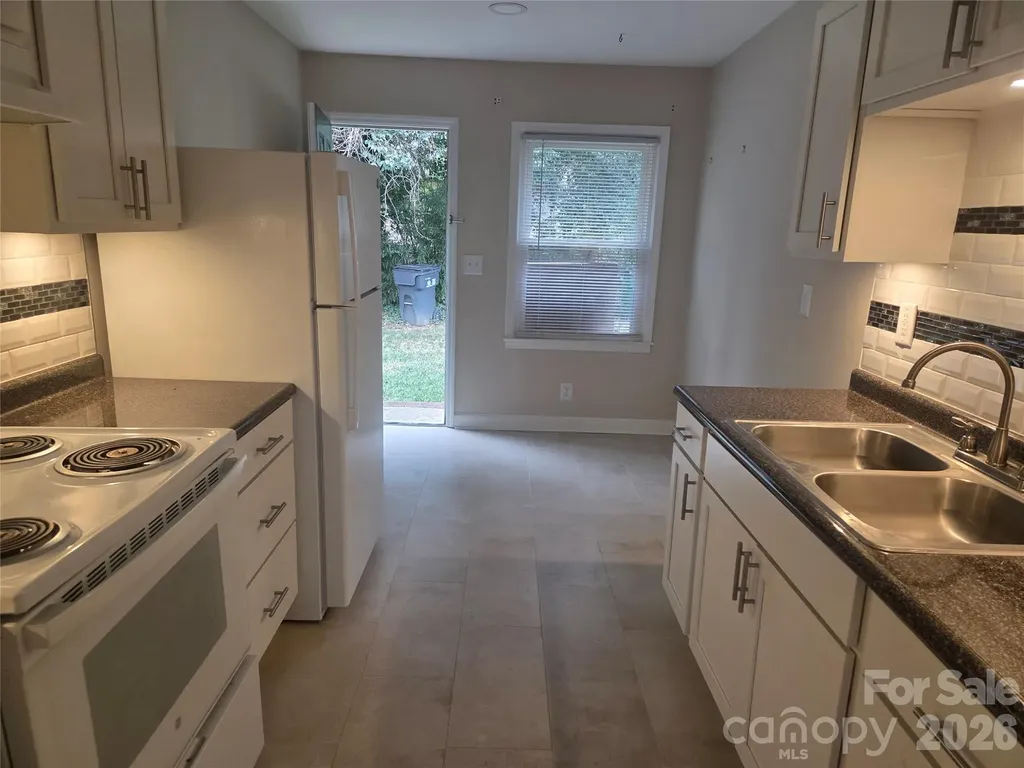 4102 Craig Avenue Charlotte NC 28211