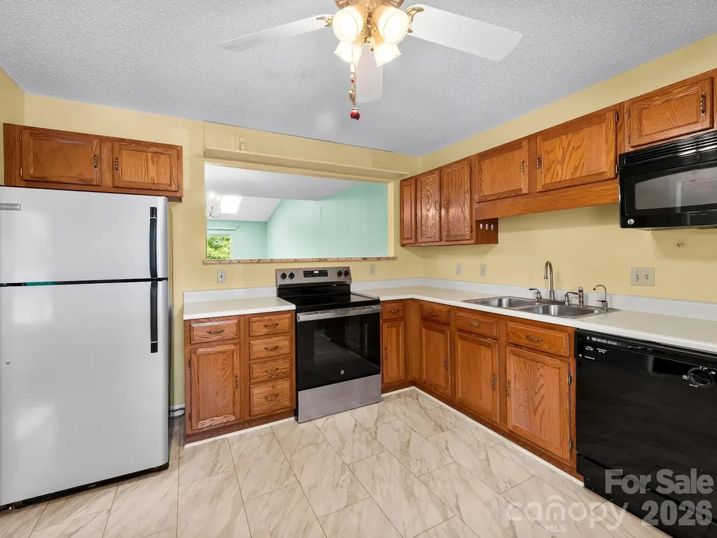 3404 Florham Place Asheville NC 28806