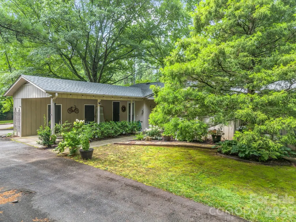 91 Diamond Ridge Lane Columbus NC 28722