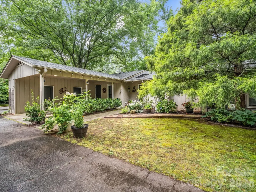 91 Diamond Ridge Lane Columbus NC 28722