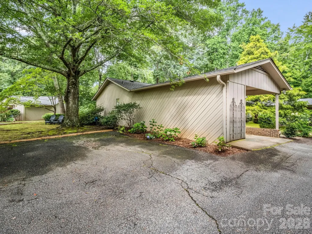 91 Diamond Ridge Lane Columbus NC 28722