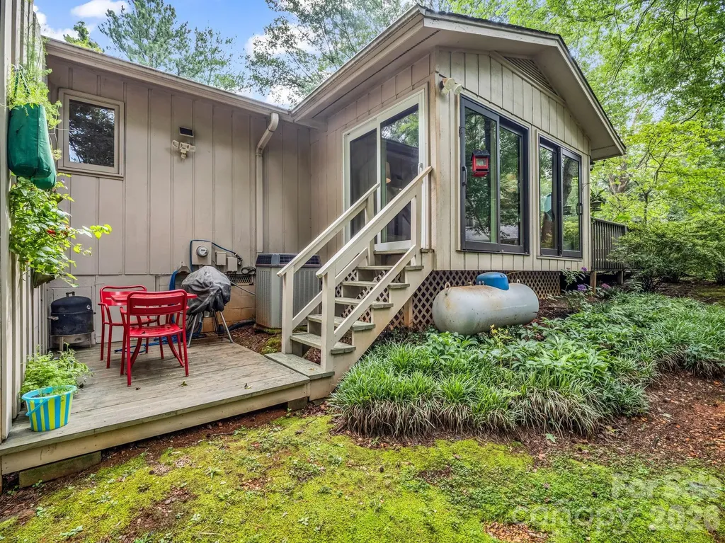 91 Diamond Ridge Lane Columbus NC 28722