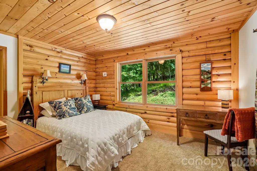 469 Tearshirt Lane Mars Hill NC 28754