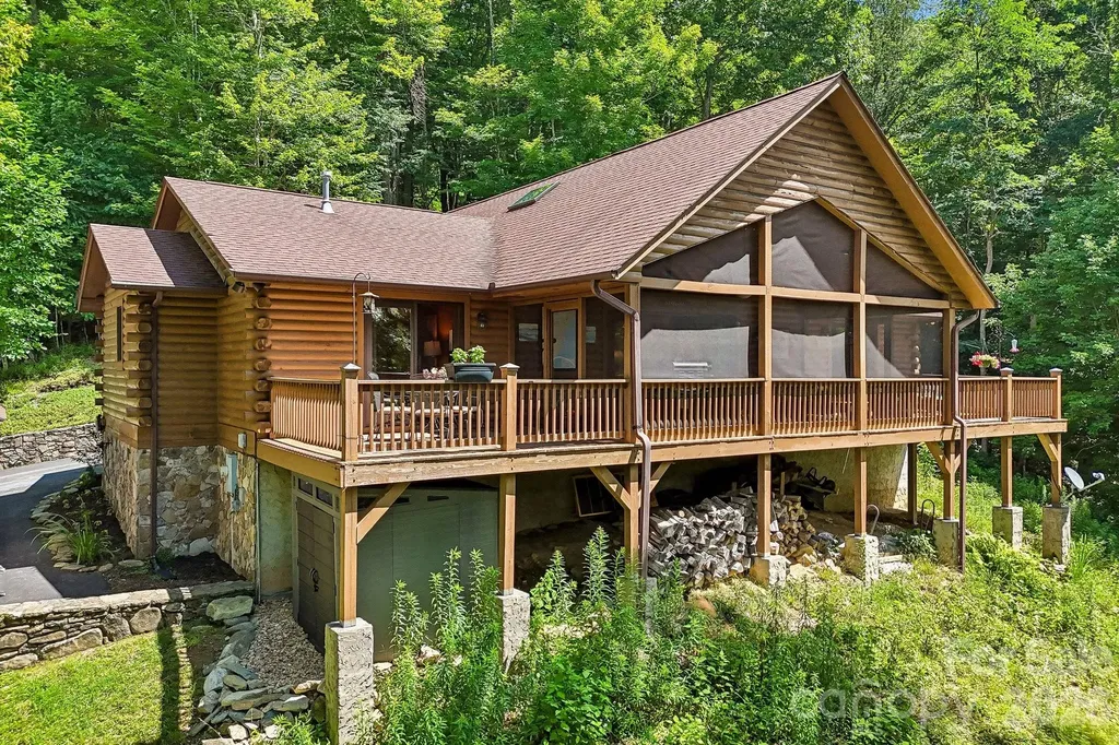469 Tearshirt Lane Mars Hill NC 28754