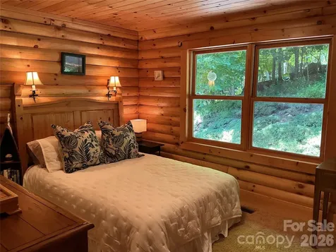 469 Tearshirt Lane Mars Hill NC 28754