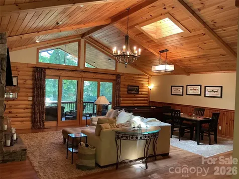469 Tearshirt Lane Mars Hill NC 28754