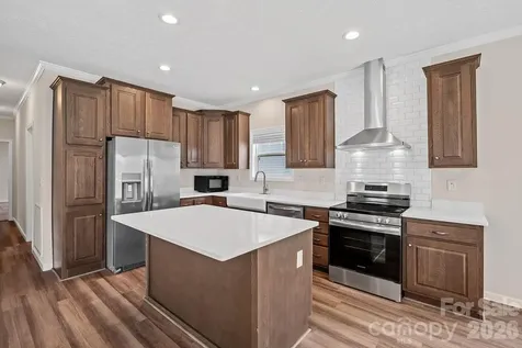 124 Bellamy Road Asheville NC 28806