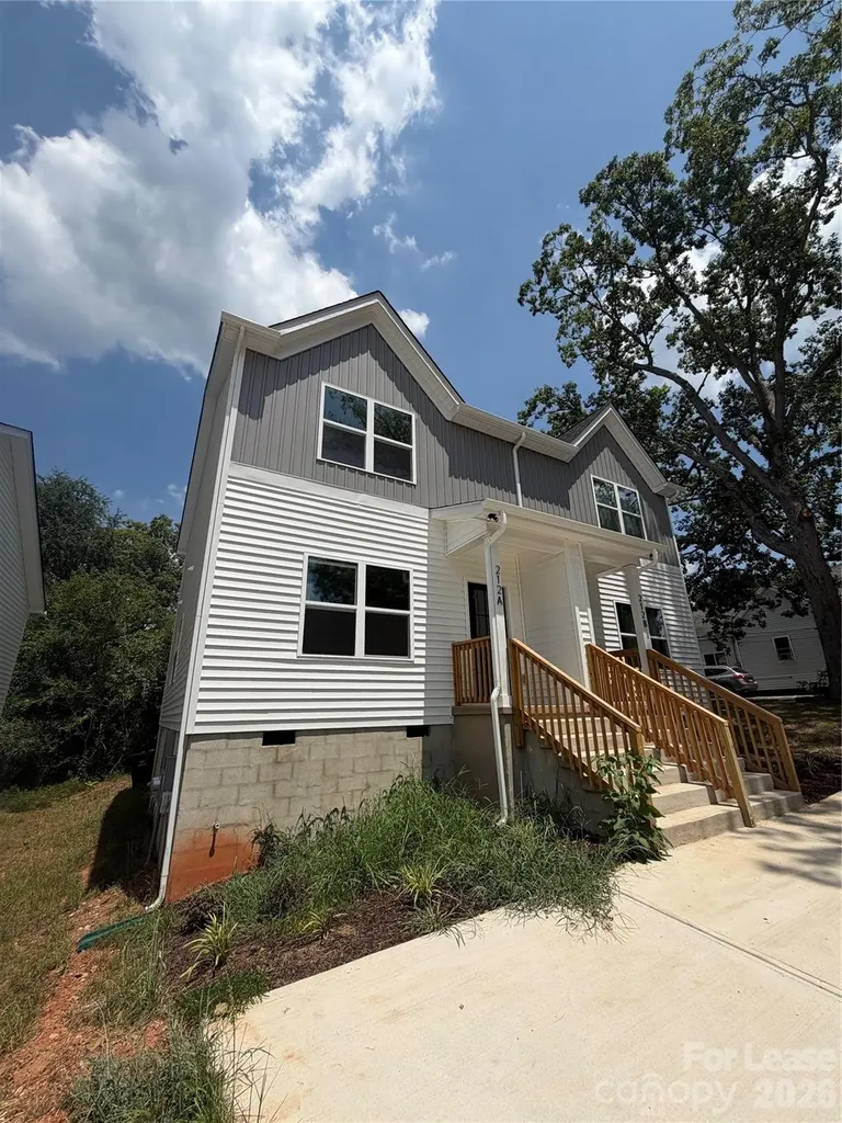 212 N Yadkin Avenue Spencer NC 28159