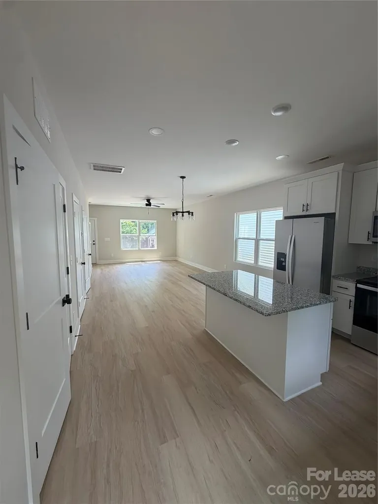 212 N Yadkin Avenue Spencer NC 28159