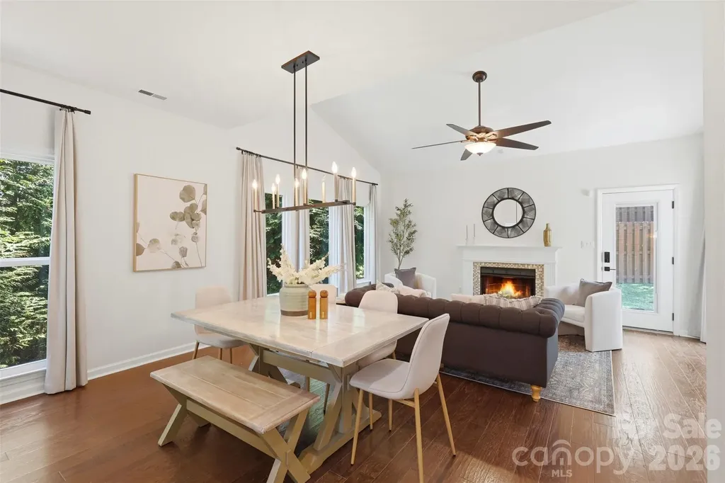 2552 Middlebridge Lane Charlotte NC 28270