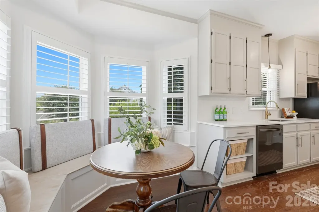 2552 Middlebridge Lane Charlotte NC 28270