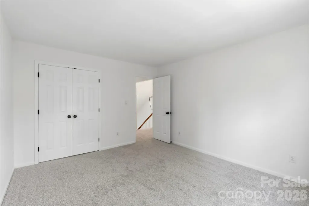 2552 Middlebridge Lane Charlotte NC 28270