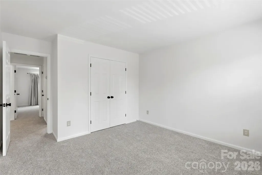 2552 Middlebridge Lane Charlotte NC 28270