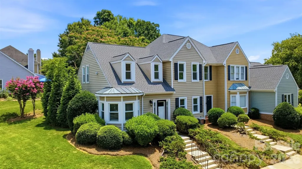 2552 Middlebridge Lane Charlotte NC 28270