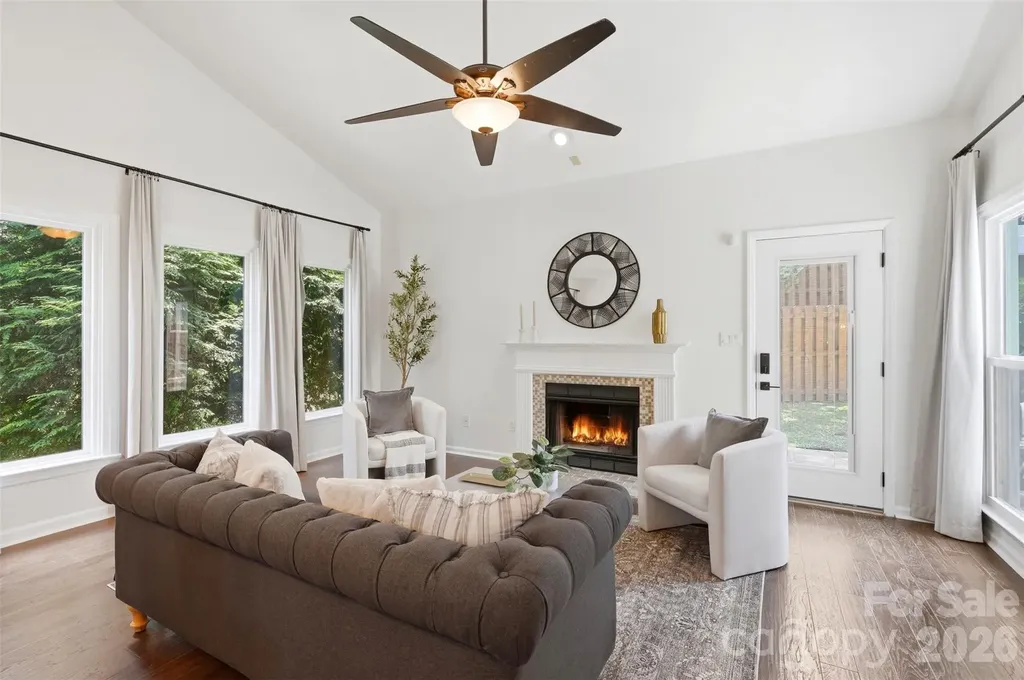 2552 Middlebridge Lane Charlotte NC 28270