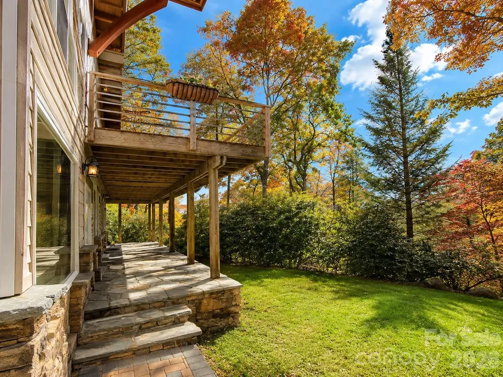 425 Flat Top Mountain Road Fairview NC 28730