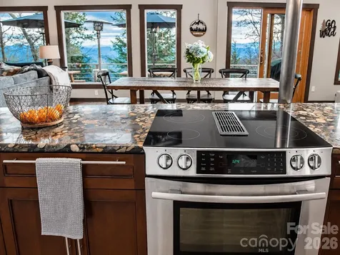 425 Flat Top Mountain Road Fairview NC 28730