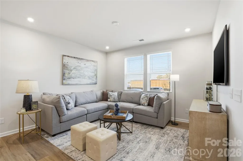 5205 Wyes Oak Lane Charlotte NC 28269