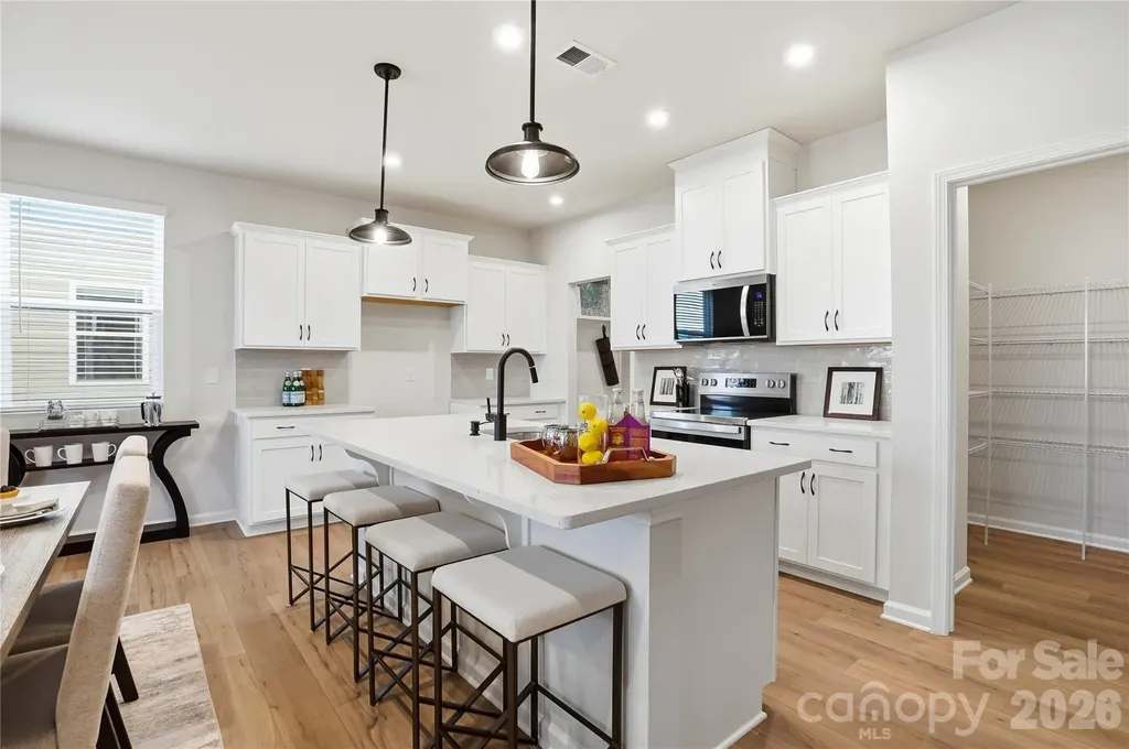 5205 Wyes Oak Lane Charlotte NC 28269