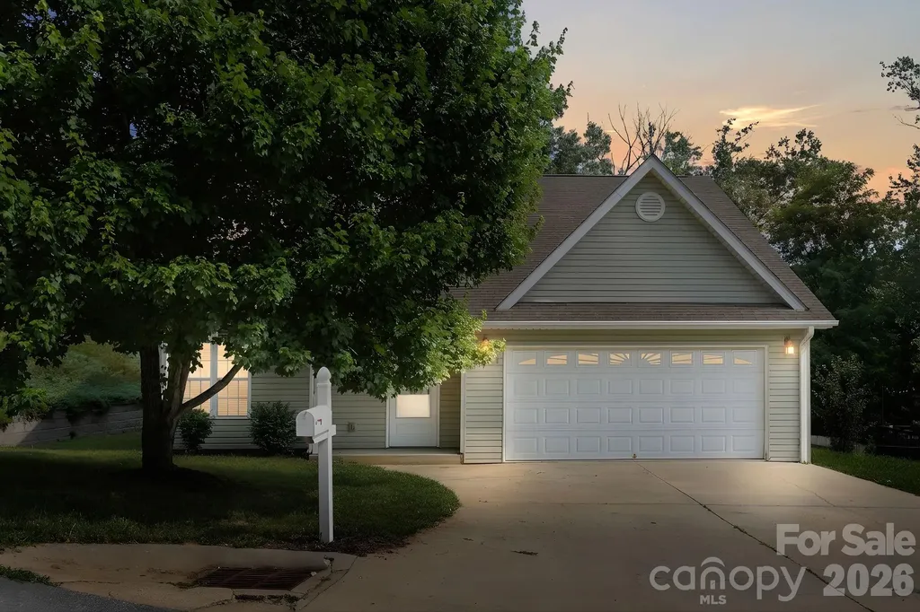 50 Ridgeland Lane Asheville NC 28805