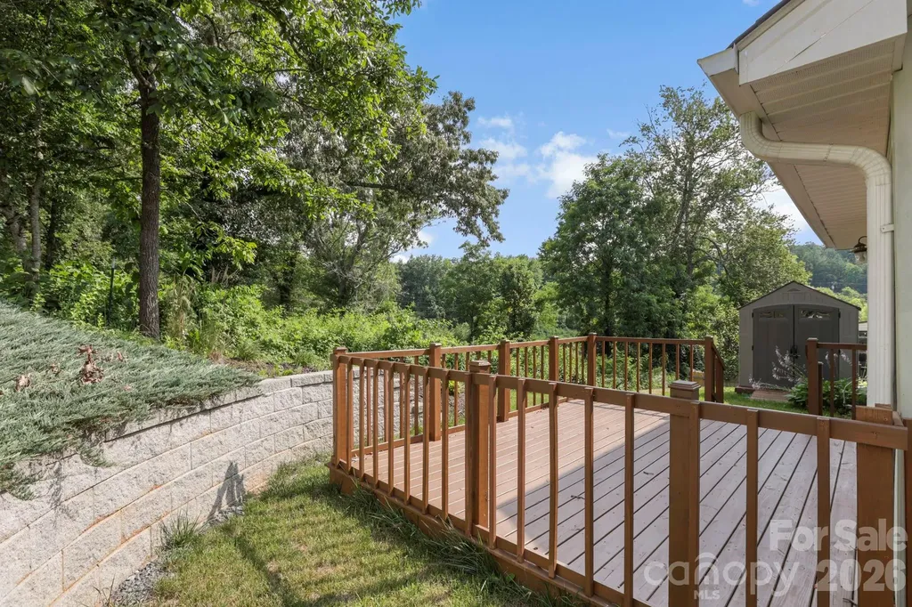 50 Ridgeland Lane Asheville NC 28805