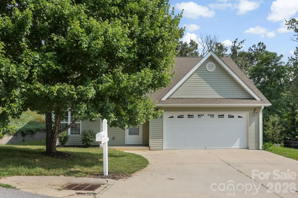 50 Ridgeland Lane Asheville NC 28805