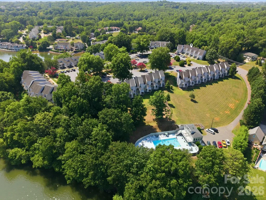 1050 21st Avenue NW Hickory NC 28601